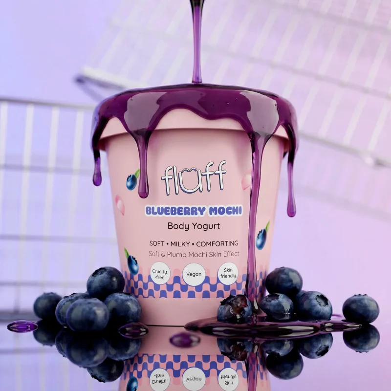 Kujdesi për trupin me Fluff Body Yoghurt Blueberry & Mochi